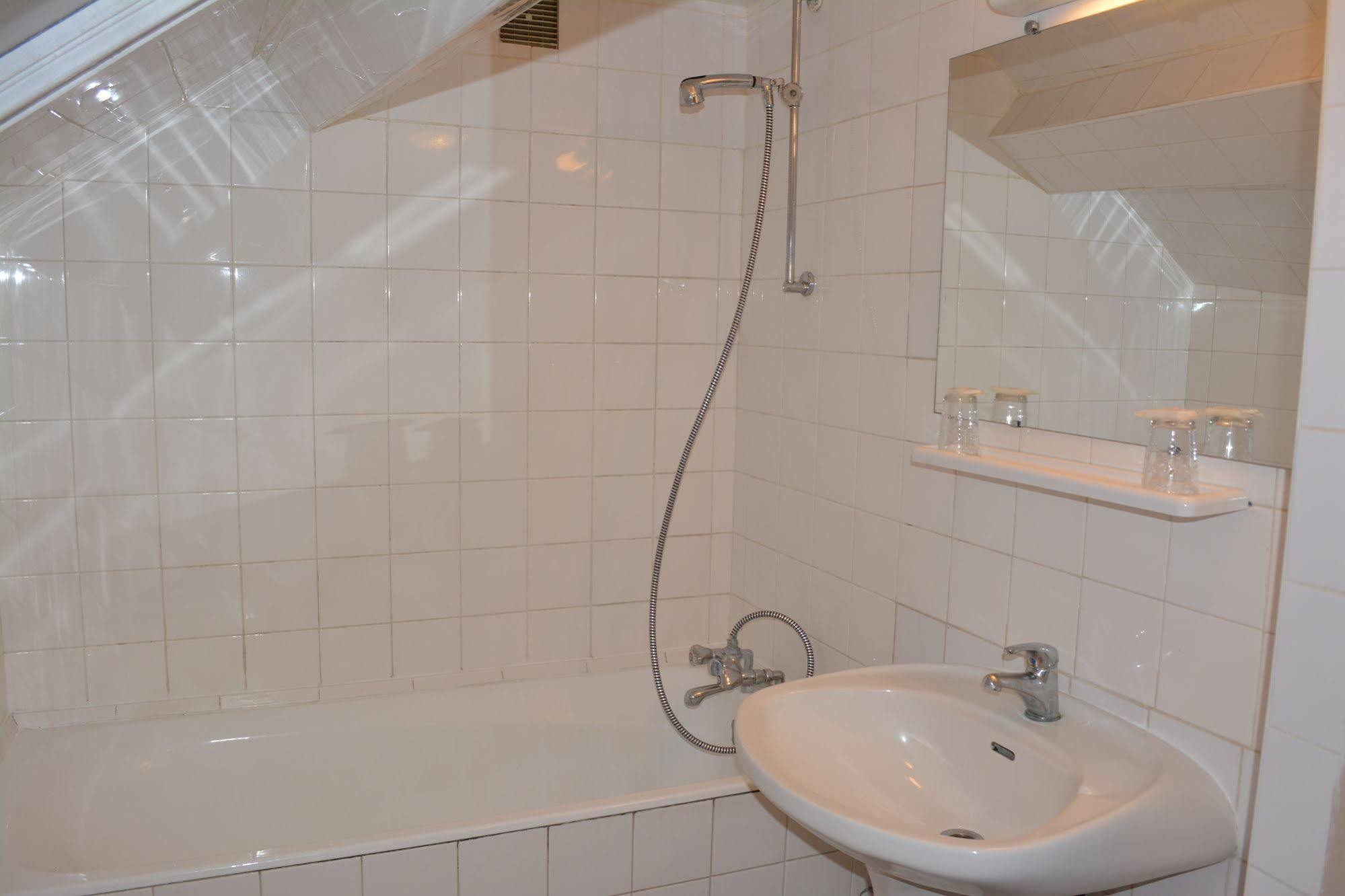 Hotel Stanislas Sans Ascenseur Paris Ngoại thất bức ảnh